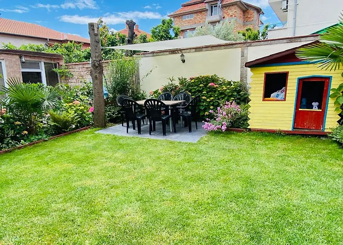 Napoli Къща за гости 2*