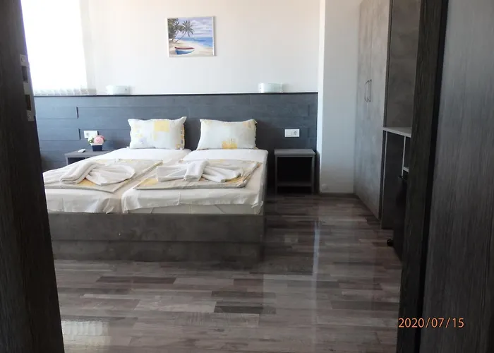 Napoli Къща за гости Равда